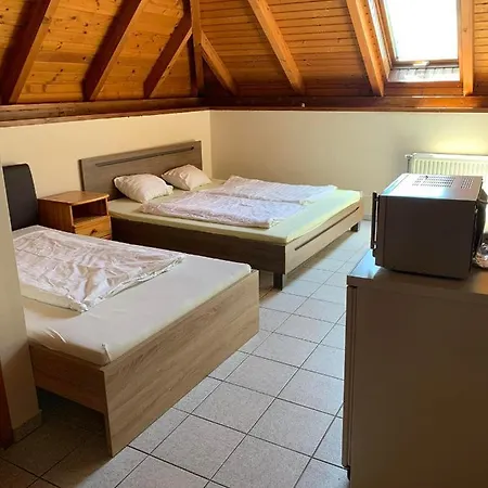 White House Apartman * Zamardi