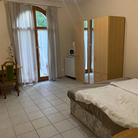 White House Apartman Zamardi